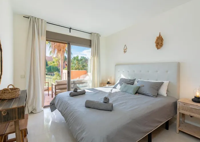 Tropical Between Marbella And Apartman *